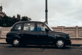 L1047588 — UNSTAGED · LOG /017 · MOMENT /049 · ARCHIVE ID L017-M305.